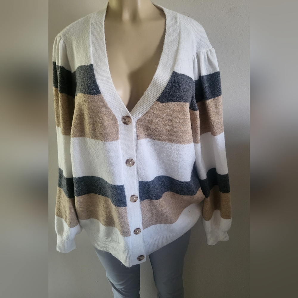 Lane Bryant size 18-20 v neck cardigan